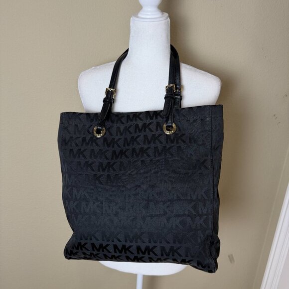 Michael Kors Black Leather Monogram Jet Set Grab Shoulder Tote Bag - Picture 4 of 11